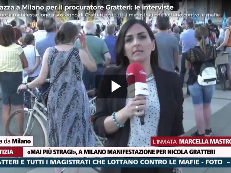 In tantissimi in piazza a Milano per sostenere Gratteri e tutti i magistrati che lottano contro le mafie 