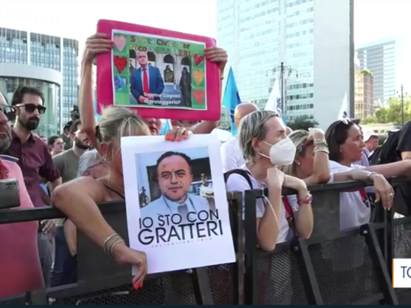 Milano per Gratteri: in migliaia alla manifestazione di solidarietà