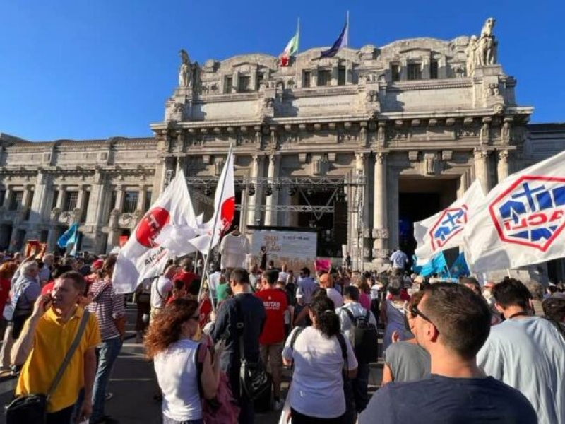 Mai più stragi, Milano 'abbraccia' il procuratore Gratteri